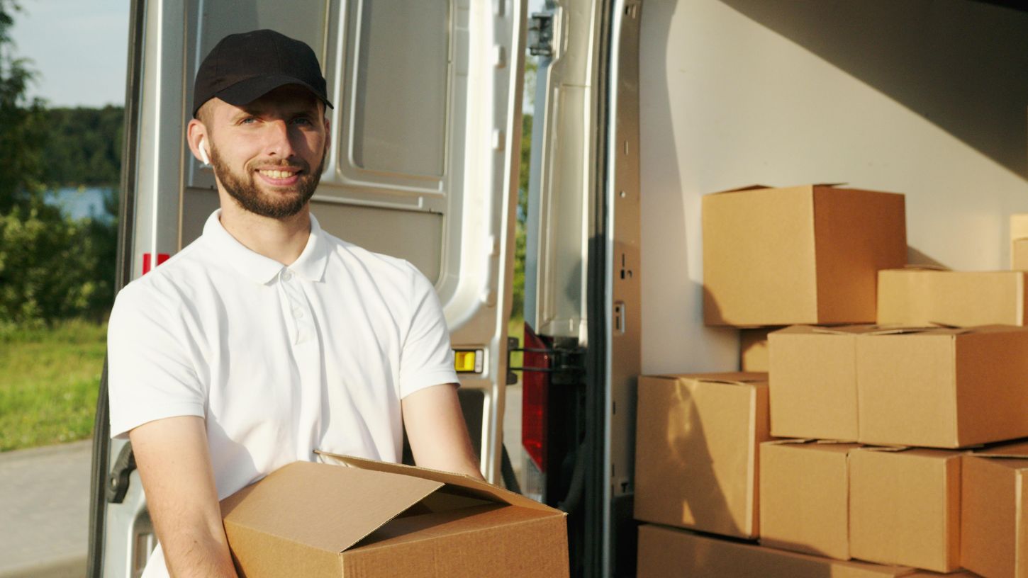 Conviértete en Transportista Autónomo: descubre los requisitos y trámites actuales